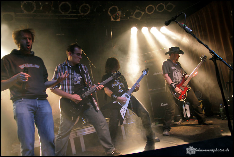 Thanks to JuLe for the pics!