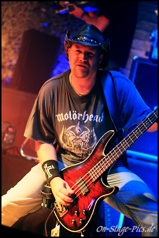 Thanks to JuLe for the pics!